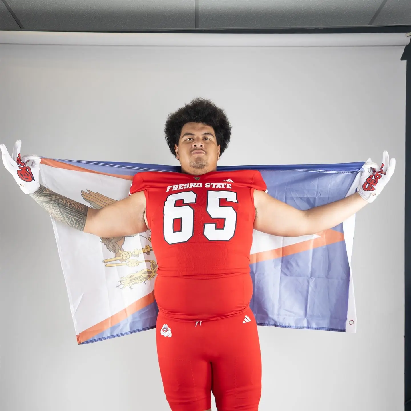 Jonah Leaupepetele